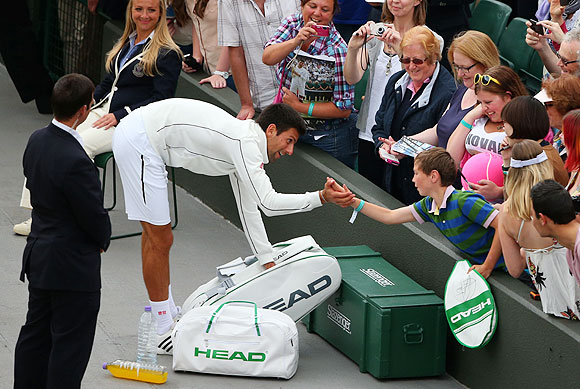 Fans add colour and excitement at Wimbledon