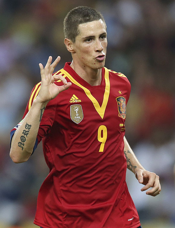 Spain's Fernando Torres celebrates after scoring against Tahiti during their Confederations Cup Group B match at the Estadio Maracana in Rio de Janeiro on Thursday