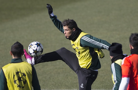 Real Madrid's Cristiano Ronaldo controls the ball during a training session