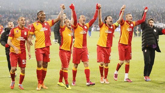 Galatasaray's players celebrate their victory over Schalke 04