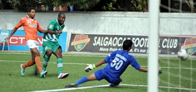 Action from the I-League match between Sporting Clube de Goa and Salgaocar