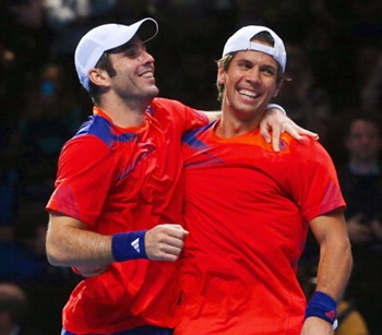 David Marrero (left) and Fernando Verdasco of Spain celebrate victory in their men's doubles final against Bob and Mike Bryan of the United States