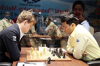 Carlsen and Anand during Game 10