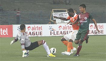 Action from the I-League match between Mohun Bagan and Sporting Clube de Goa played on Saturday