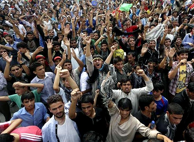 Afghans celebrate football win over India with dancing, gunfire