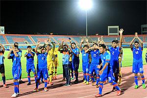 India players celebrate after their win