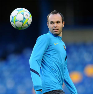 Barca want Iniesta to end his career at the club