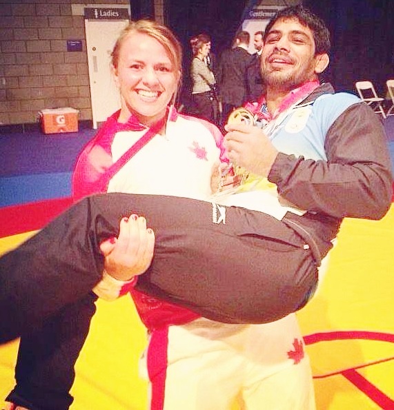 Female wrestler lift Sushil Kumar