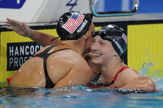 Katie Ledecky of the United States celbrates winning the the Women's 400m Freestyle Final