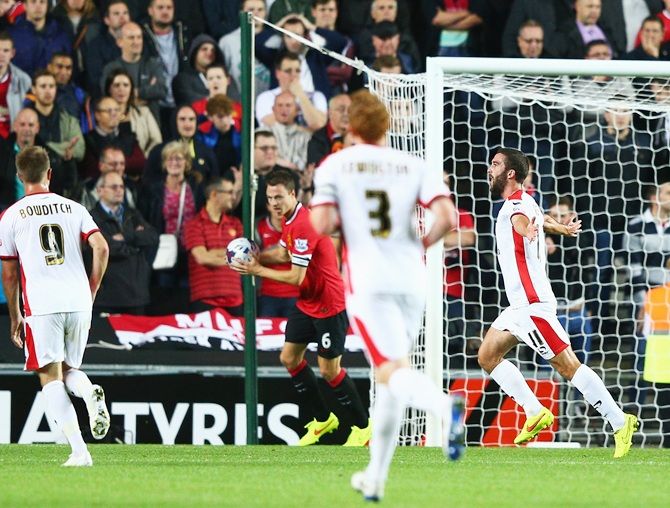 League Cup: MK Dons humiliate Manchester United