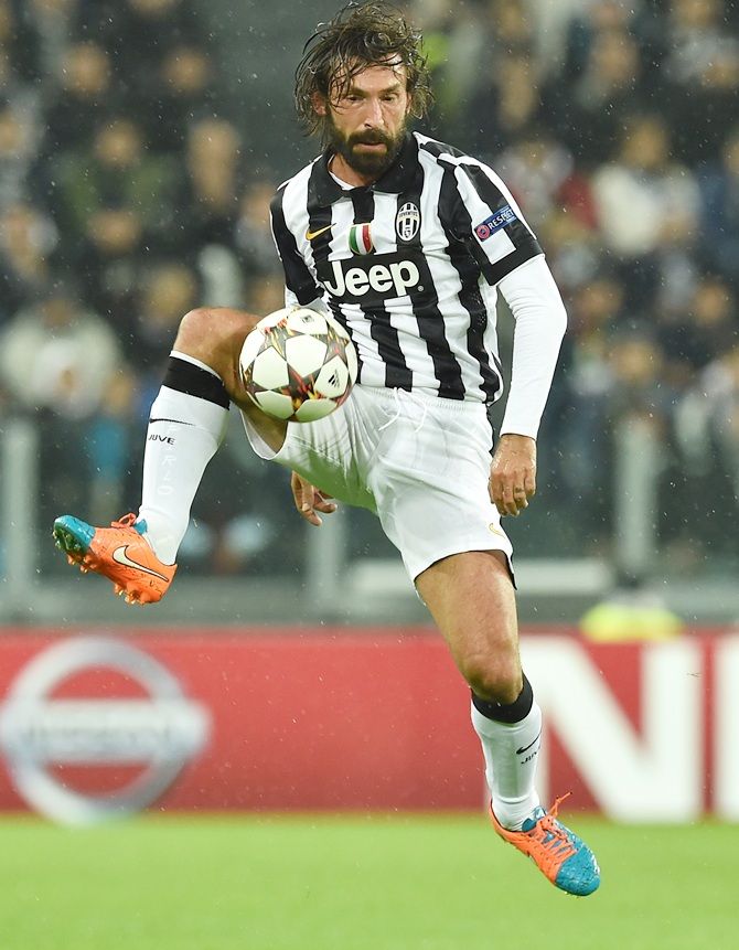Andrea Pirlo of Juventus controls the ball