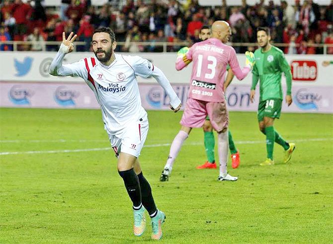 Iago Aspas celebrates his hat-trick goal against Sabadell on Wednesday
