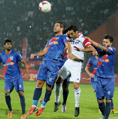 ISL - NorthEast vs Mumbai