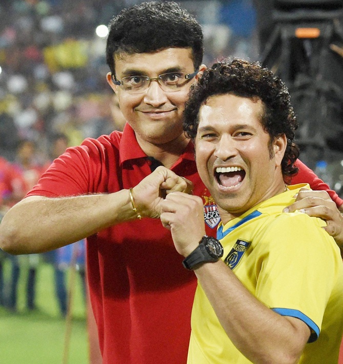 Kerala Blaster FC co-owner Sachin Tendulkar along with Atletico de Kolkata co-owner Saurav Ganguly