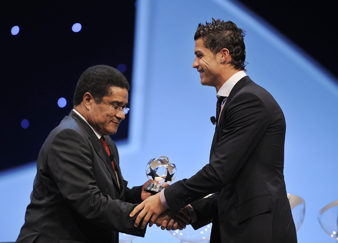 A file picture of Eusebio Cristiano Ronaldo (right)