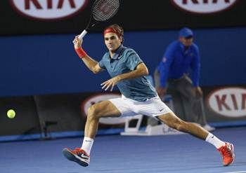 Roger Federer in action against Jo Wilfried-Tsonga