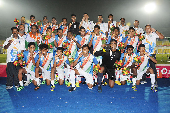 The Goa (india) football team pose with their gold medals after winning the Lusofonia Games final against Mozambique on Tuesday