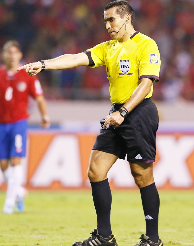 Referee Marco Antonio Rodriguez Moreno of Mexico