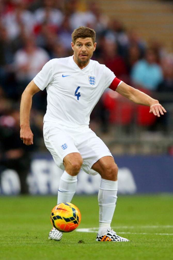 Steven Gerrard of England on the ball during the international friendly match between England and Peru at Wembley Stadium on May 30, 2014 in London, England