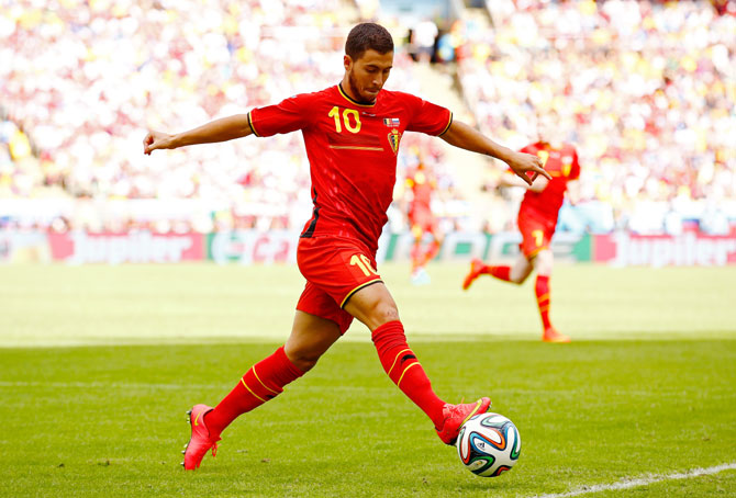 Eden Hazard of Belgium controls the ball during the Group H match against Russia at Maracana