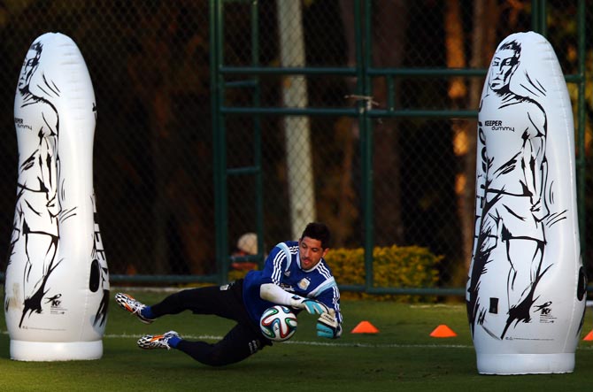Argentina goalkeeper Agustin Orion during a training session