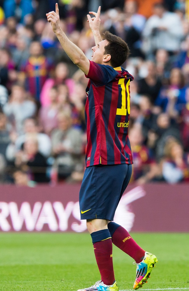 Lionel Messi of FC Barcelona celebrates