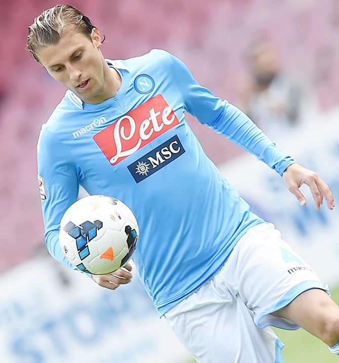 Henrique of Napoli in action