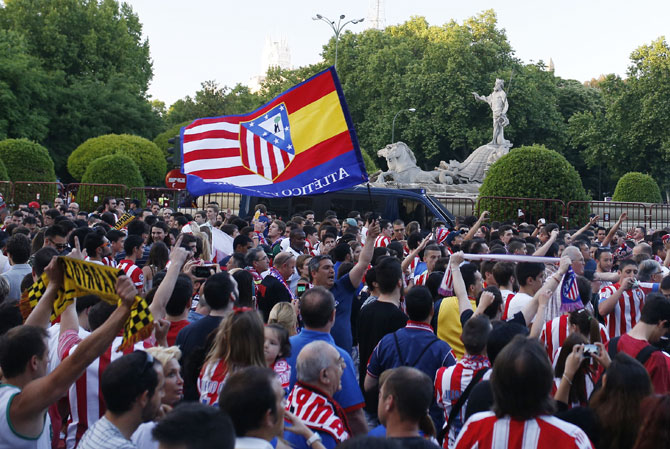 Atletico Madrid supporters celebrate winning the La Liga title