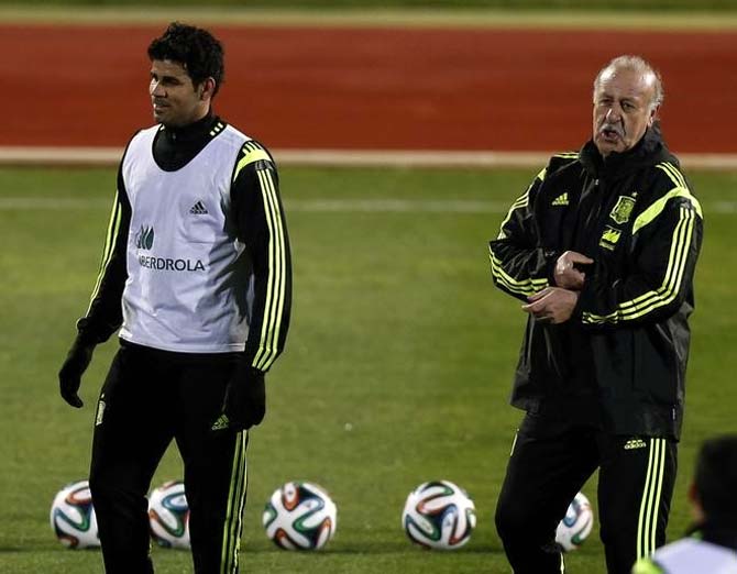 Diego Costa (left) with Spain coach Vicente del Bosque