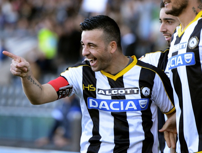 Antonio Di Natale of Udinese Calcio celebrates 
