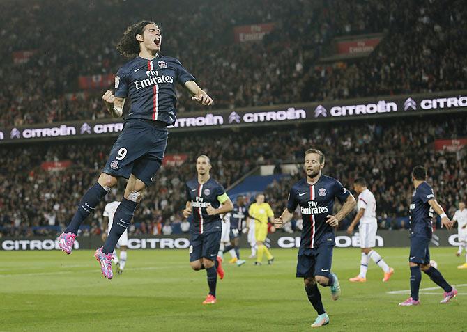 Cavani celebrates