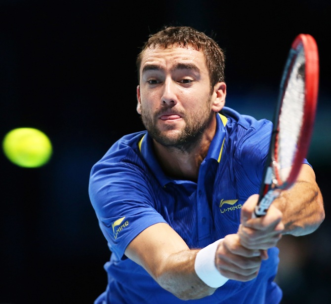 Marin Cilic plays a backhand