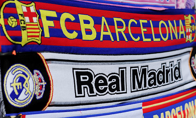 Barca and Real scarves