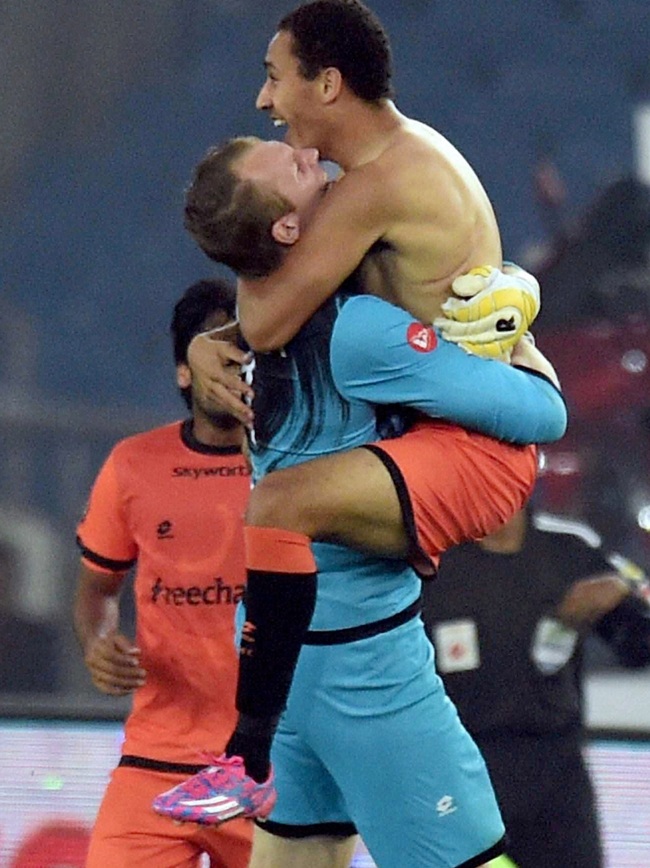 Delhi Dynamos' Gustavo M Dos Santos celebrates