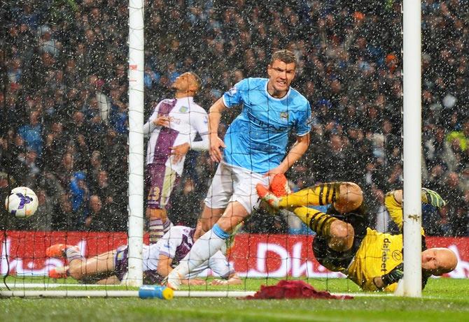 Manchester City's Eden Dzeko