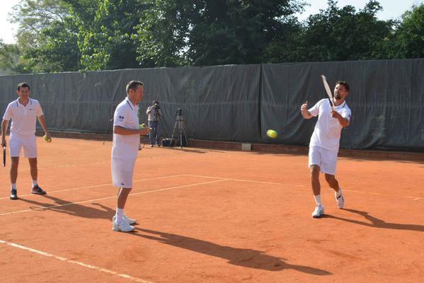 2001 Wimbledon Champ Goran Ivanesivic participated in a tennis camp for children at Rashtriypati Bhavan on Thursday