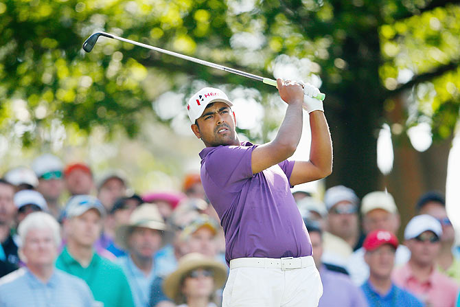  Anirban Lahiri of India watches a tee shot on the fourth hole during the first round of the 2015 Masters Tournament at Augusta National Golf Club on April 9, 2015 in Augusta, Georgia