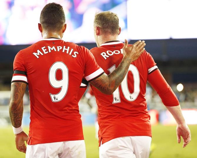 Manchester United flop Memphis Depay wears the famous No 7 shirt