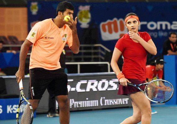 Sania Mirza and Rohan Bopanna of Indian Aces 