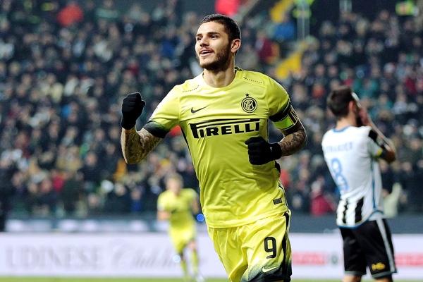 Mauro Icardi of FC Internazionale Milano celebrates after scoring a goal 