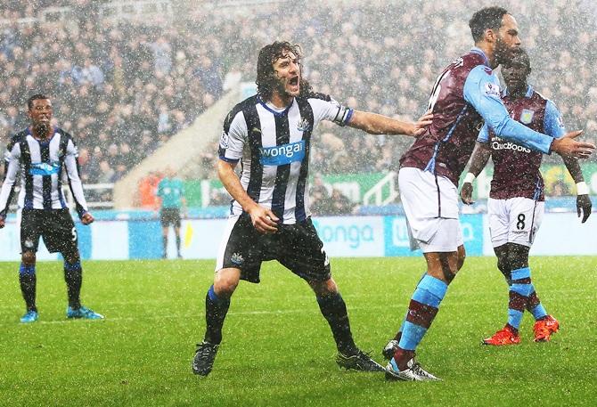 Fabricio Coloccini of Newcastle United