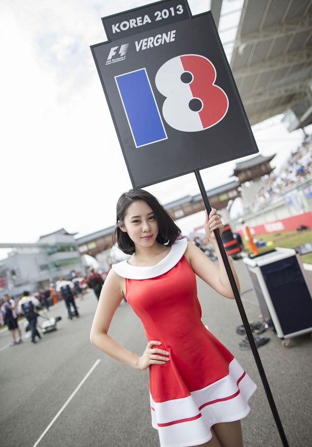 Grid girl for Jean-Eric Vergne of France and Scuderia Toro Rosso is seen before the Korean Formula One