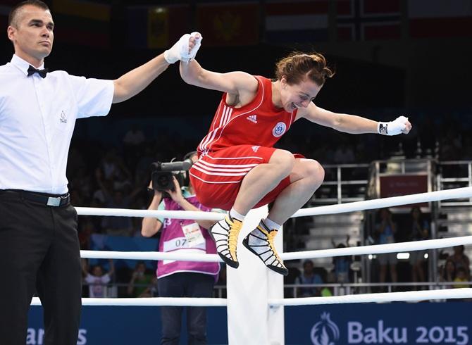  Yana Alekseevna of Azerbaijan celebrates