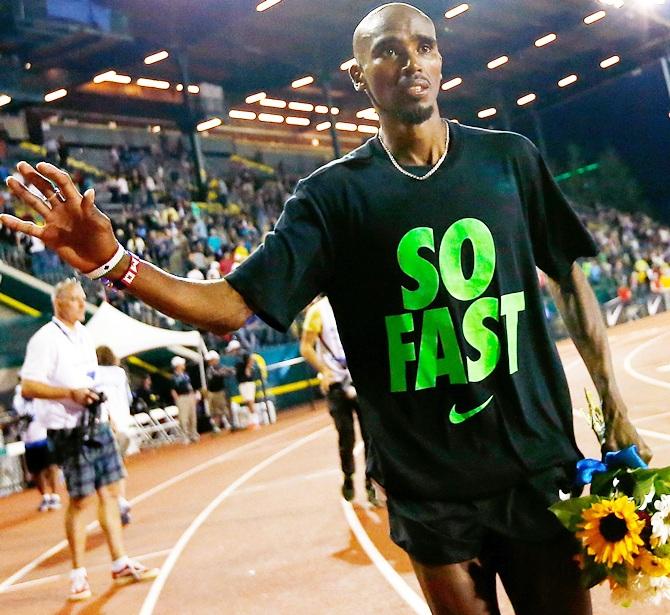  Mo Farah celebrates