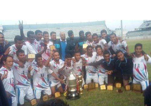 Services players pose with the Santosh Trophy on Sunday