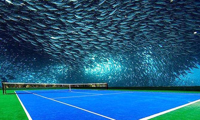 Underwater tennis court