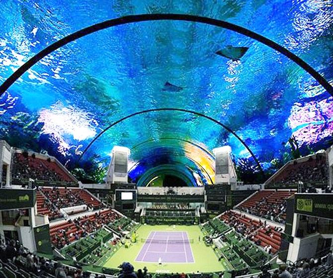 Underwater tennis court