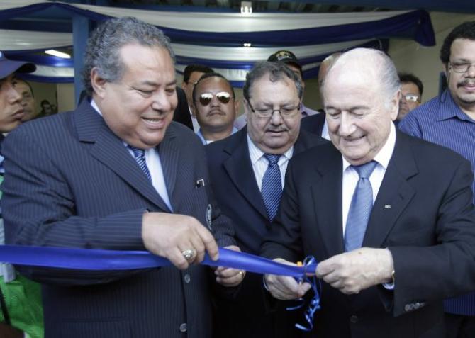 Sepp Blatter wit Julio Rocha