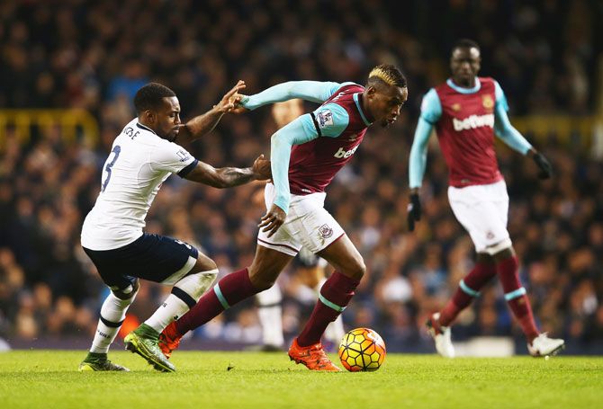 West Ham United's Diafra Sakho is closed down by Tottenham Hotspur's Danny Rose