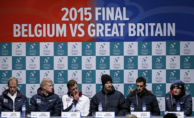 Britain's Dominic Inglot, Kyle Edmund, captain Leon Smith, Andy Murray, James Ward and Jamie Murray hold a joint news conference 